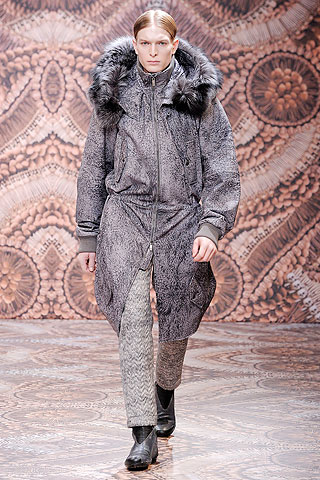 Alexander McQueen / - 2010-2011